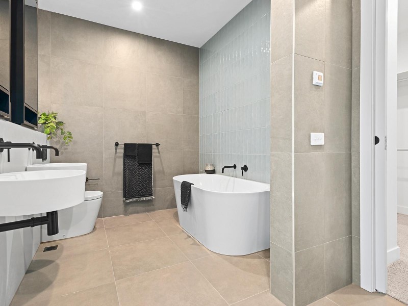 2/74 Cramer Street, Preston VIC 3072