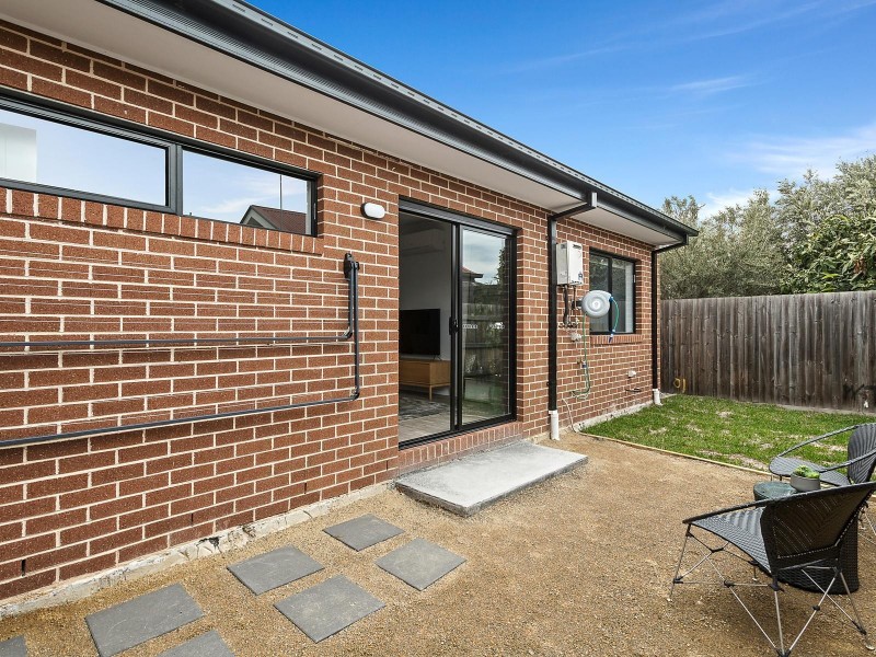 2/33 Cope Street, Coburg VIC 3058