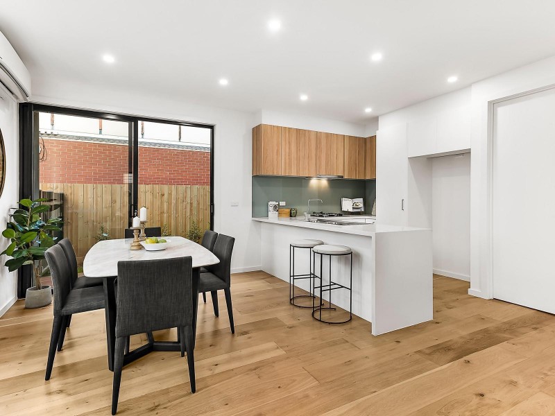 1/112 Dundas Street, Thornbury VIC 3071