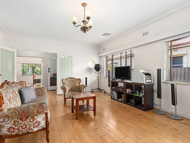 6 Thames Street, Northcote VIC 3070