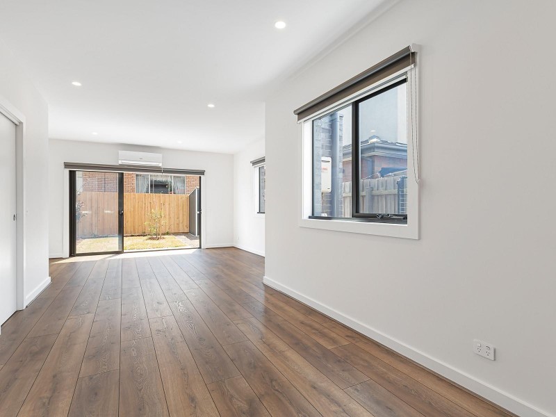 2/43 Victoria Street, Preston VIC 3072