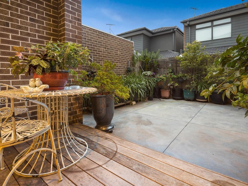 14 Mihil Street, Preston VIC 3072