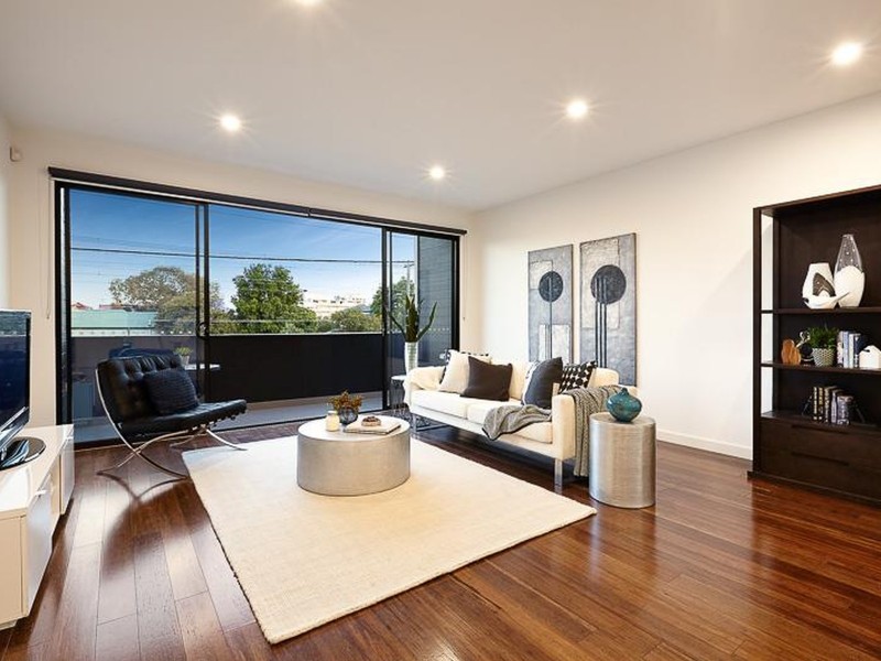 19 Railway Parade, Northcote VIC 3070