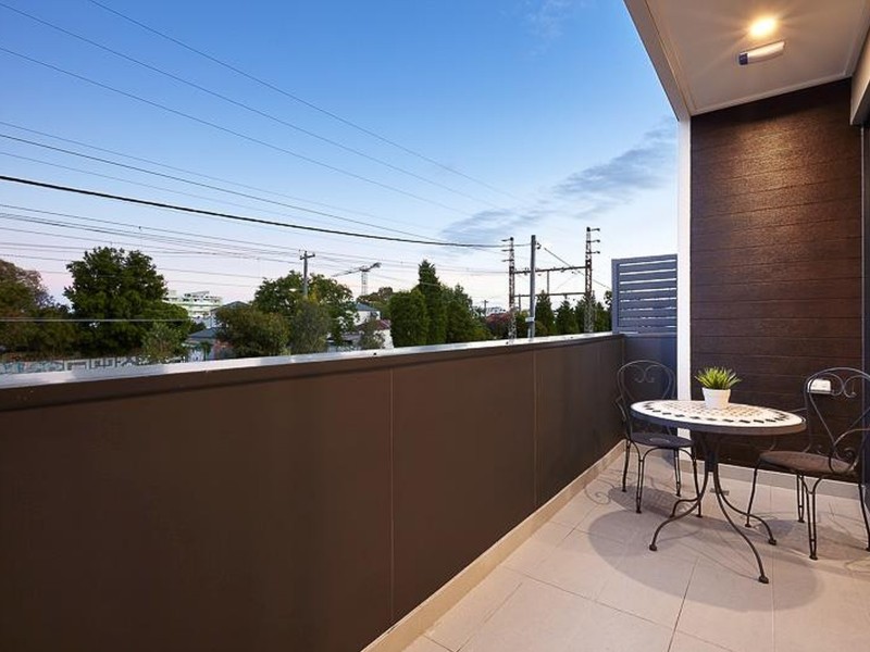19 Railway Parade, Northcote VIC 3070