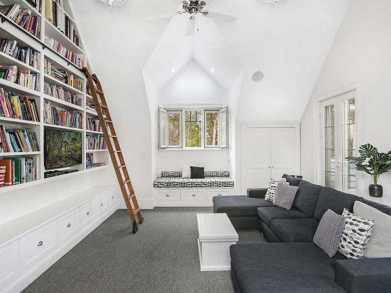 10 Handley Avenue, Thornleigh NSW 2120