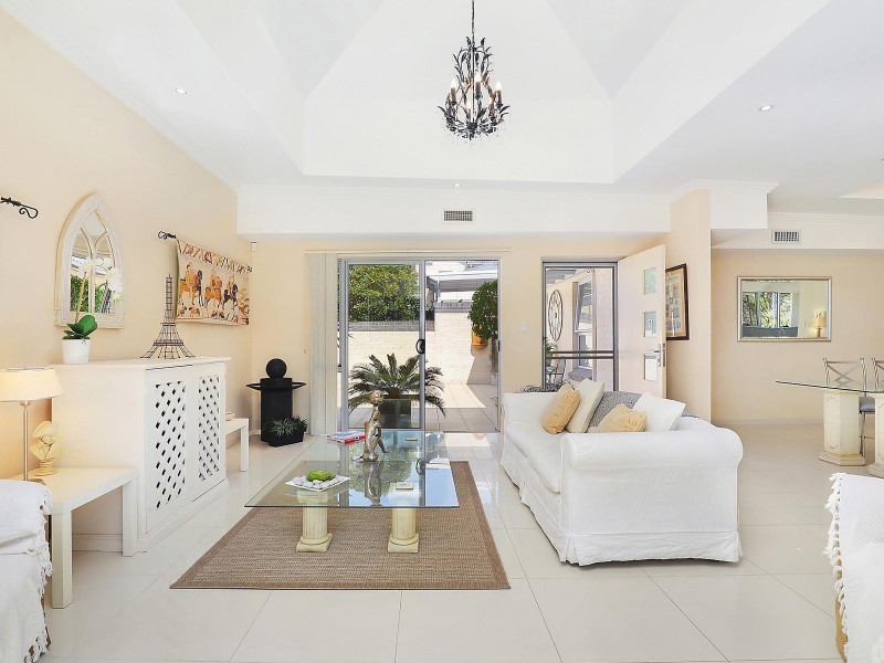 1/183 Burns Road, Turramurra NSW 2074