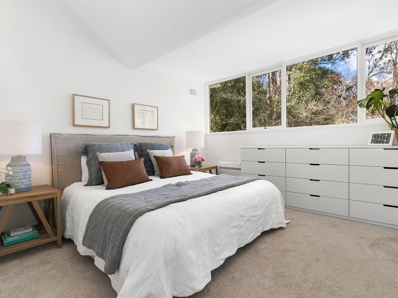 33 Mahratta Avenue, Wahroonga NSW 2076