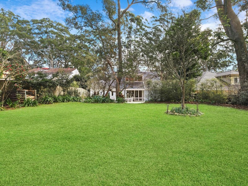 33 Mahratta Avenue, Wahroonga NSW 2076