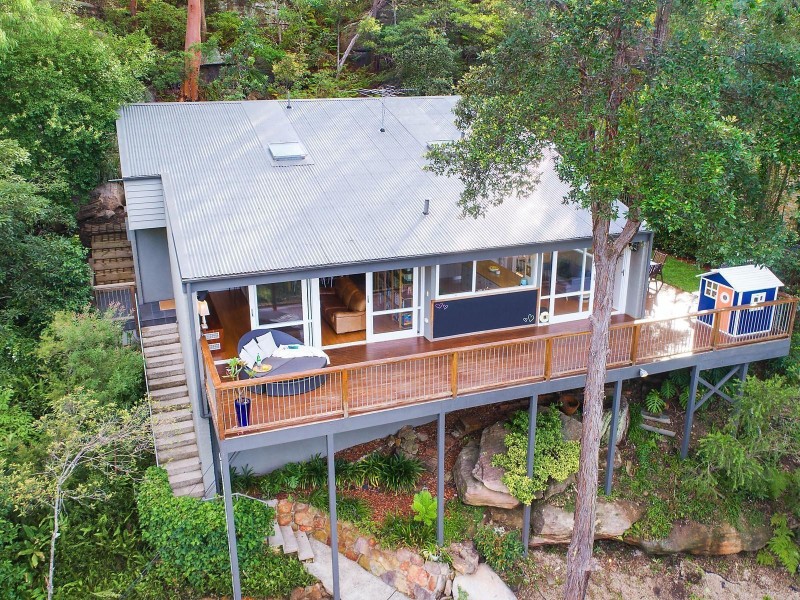 12 Pembroke Avenue, Turramurra NSW 2074