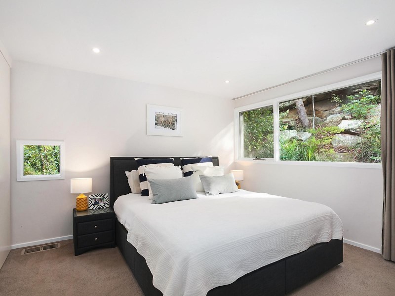 12 Pembroke Avenue, Turramurra NSW 2074