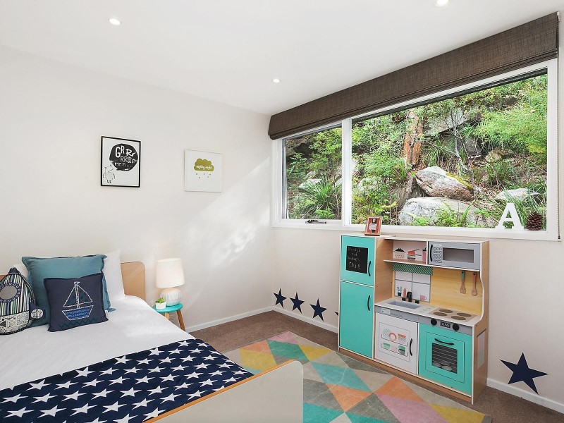 12 Pembroke Avenue, Turramurra NSW 2074