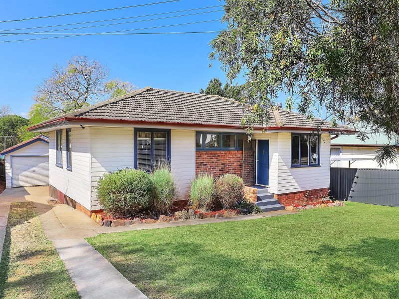 22 Charlton Road, Lalor Park NSW 2147
