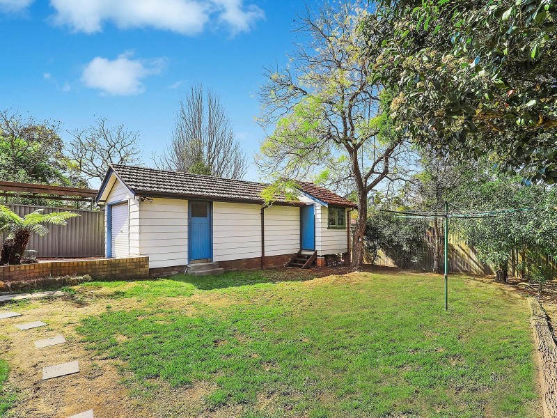 22 Charlton Road, Lalor Park NSW 2147