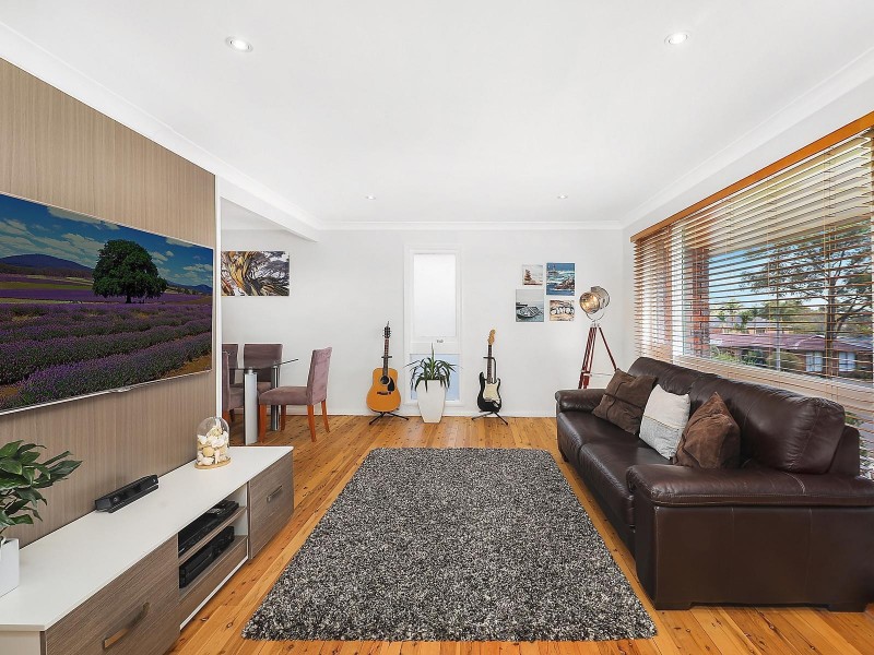 2 Sutherland Avenue, Kings Langley NSW 2147