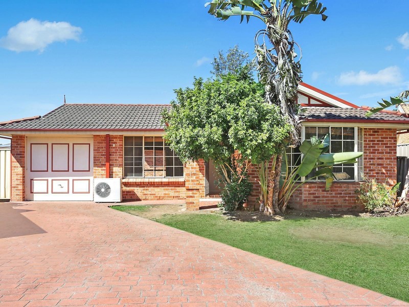 4 Sandpiper Terrace, Plumpton NSW 2761