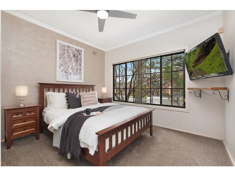 2 Cacia Avenue, Seven Hills NSW 2147