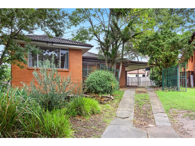8 Oba Place, Toongabbie NSW 2146