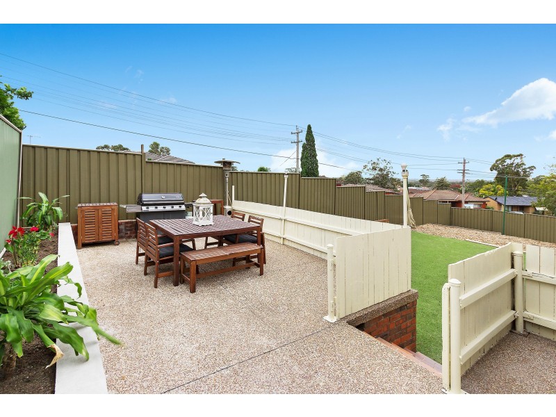 2 Manning Place, Seven Hills NSW 2147