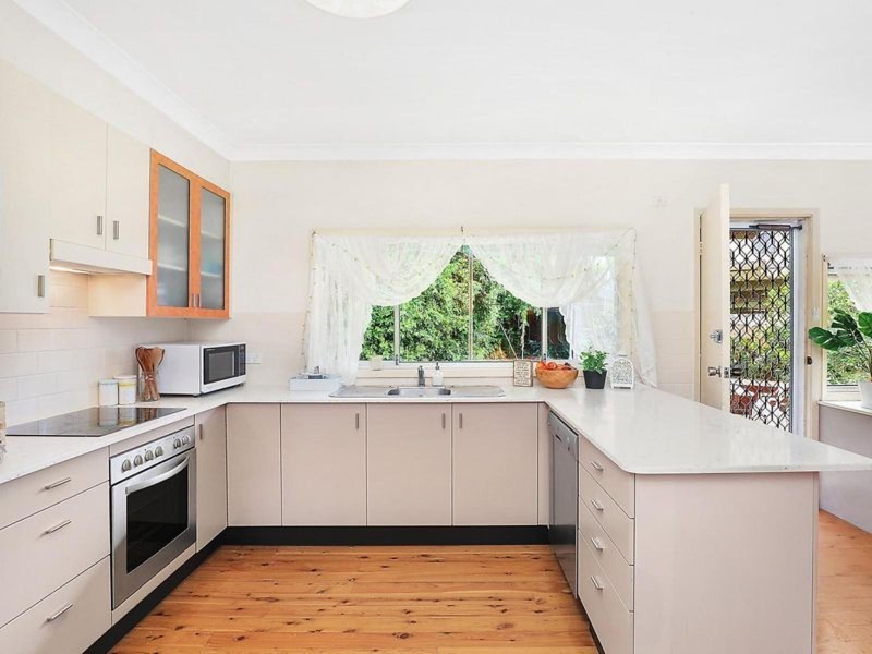 44 Derwent Parade, Blacktown NSW 2148