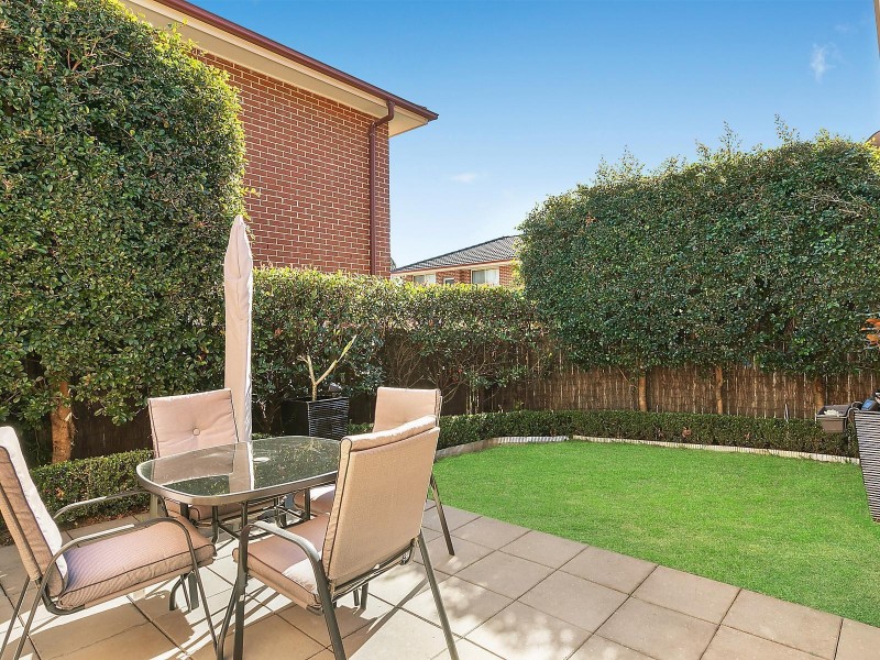 6/241 Old Windsor Road, Old Toongabbie NSW 2146