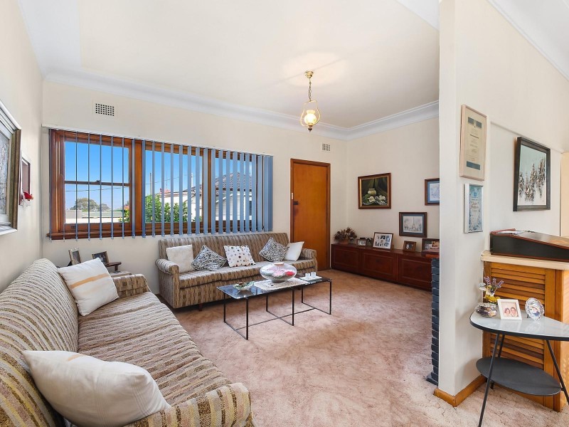 10 Raymond Street, Blacktown NSW 2148