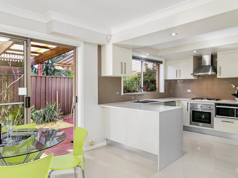 2 Barclay Street, Quakers Hill NSW 2763