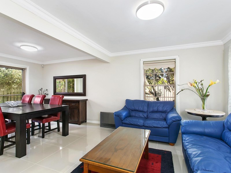 2 Barclay Street, Quakers Hill NSW 2763