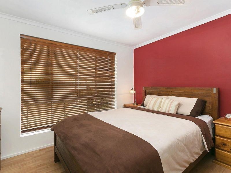 92 Griffith Street, Mannering Park NSW 2259