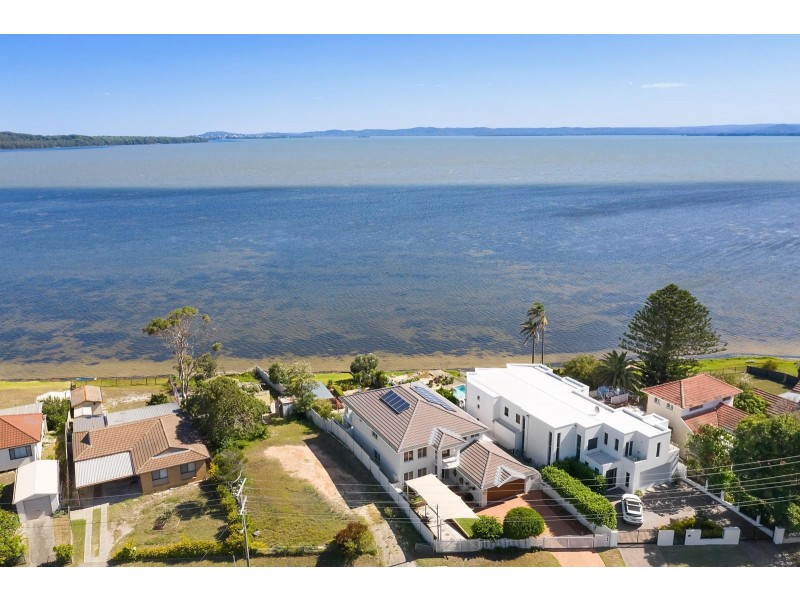 33 Moss Avenue, Toukley NSW 2263