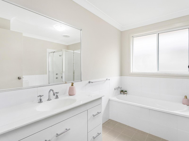 8 Oakleigh Way, Morisset NSW 2264