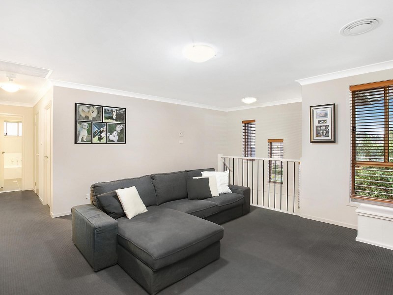 16 Cascades Road, Woongarrah NSW 2259