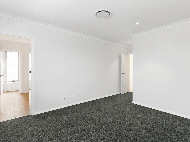 52 Settlers Road, Wadalba NSW 2259