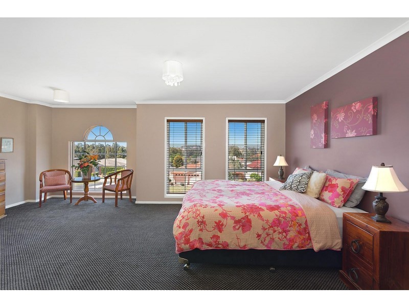 1 Piper Drive, Hamlyn Terrace NSW 2259