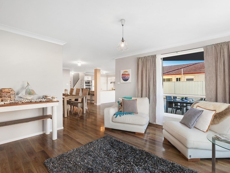 9 Foxtail Crescent, Woongarrah NSW 2259