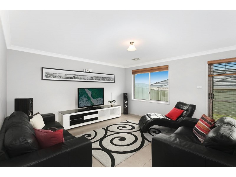 1 Ellalong Way, Woongarrah NSW 2259