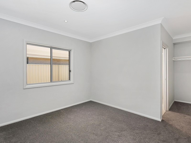 54 Settlers Road, Wadalba NSW 2259