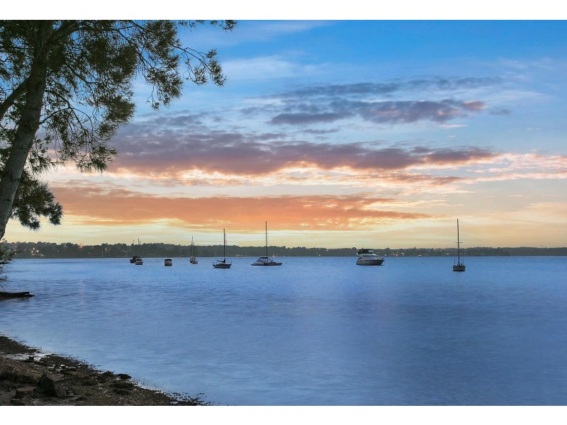 8 Yoorala Road, Yarrawonga Park NSW 2264