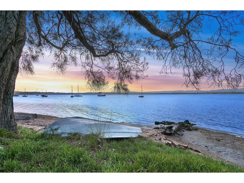 8 Yoorala Road, Yarrawonga Park NSW 2264