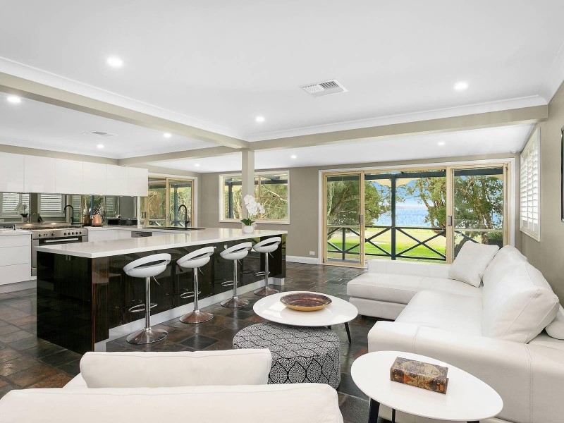 57 Natuna Avenue, Budgewoi NSW 2262