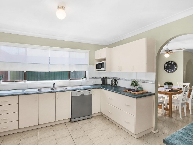 50 Westbrook Parade, Gorokan NSW 2263