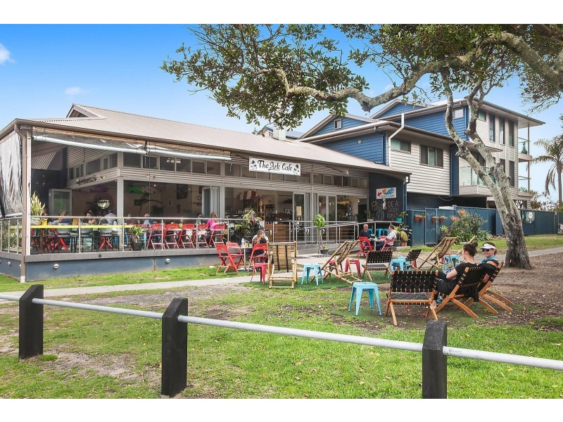 8 Bush Street, Norah Head NSW 2263