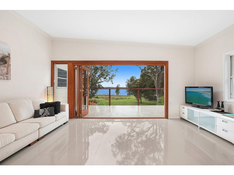 83 Sunrise Avenue, Halekulani NSW 2262