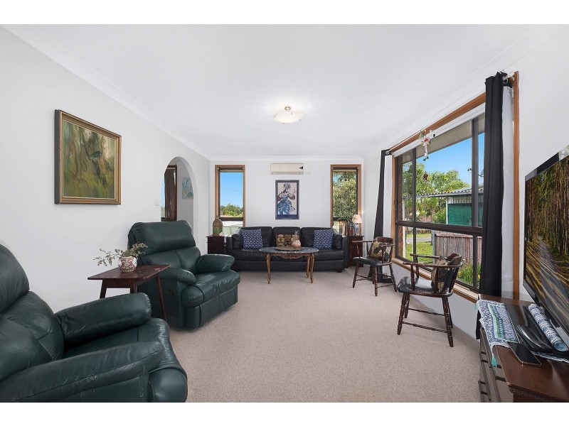 1/7 Anembo Avenue, Summerland Point NSW 2259