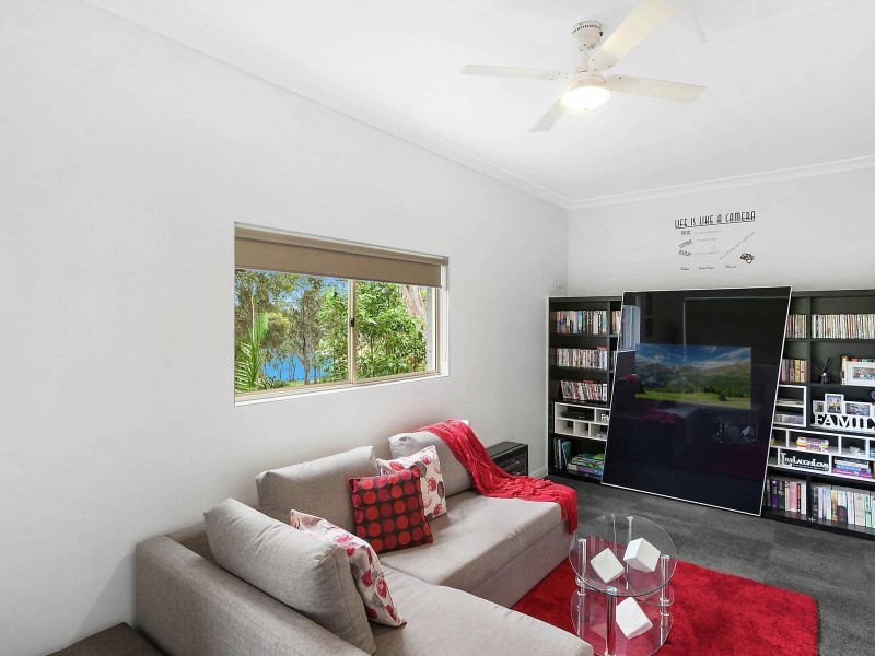7 Eliot Street, Mannering Park NSW 2259