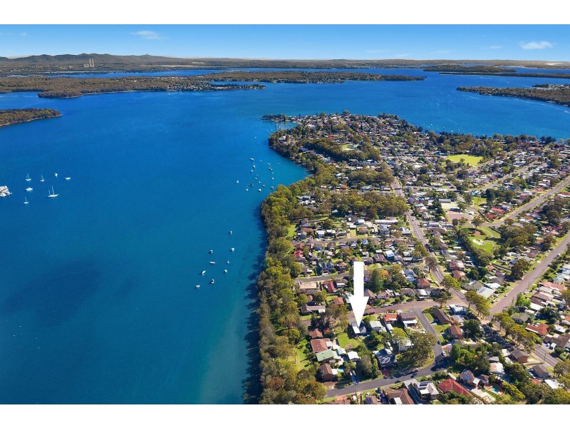 7 Eliot Street, Mannering Park NSW 2259