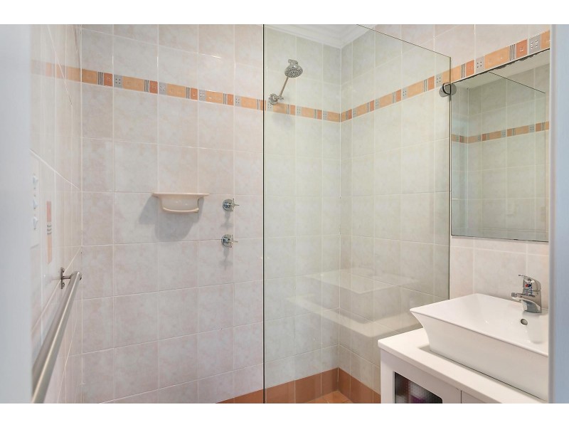 10 Resthaven Avenue, Charmhaven NSW 2263