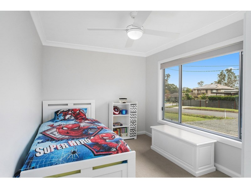 10 Resthaven Avenue, Charmhaven NSW 2263