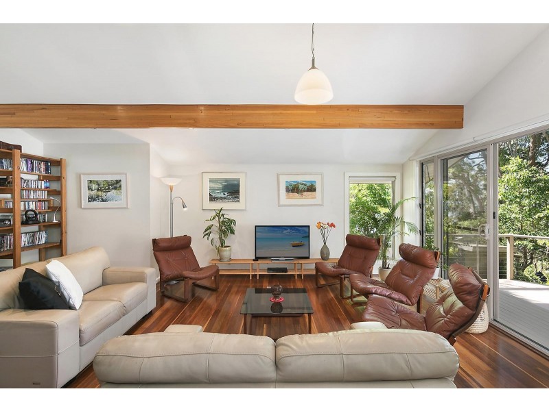 28 Lloyd Avenue, Chain Valley Bay NSW 2259