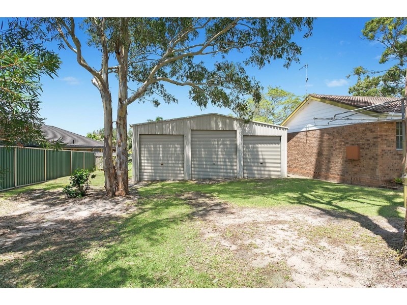 235 Buff Point Avenue, Buff Point NSW 2262