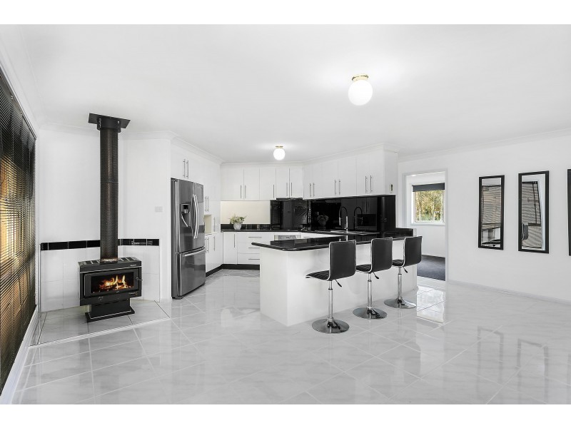 200 Dora Street, Dora Creek NSW 2264